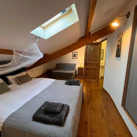 Holiday home De Nanteuil, 10-13 Personnes, Piscine Nanteuil-en-Vallee