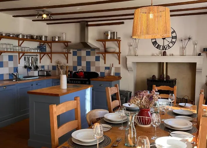 Holiday home De Nanteuil, 10-13 Personnes, Piscine