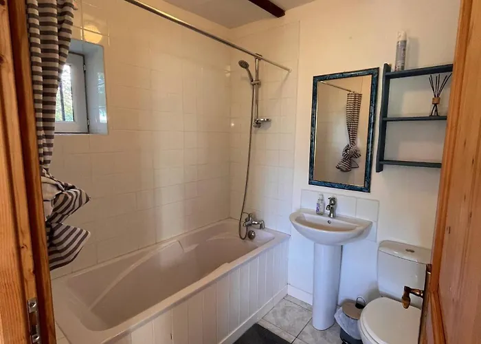 De Nanteuil, 10-13 Personnes, Piscine *