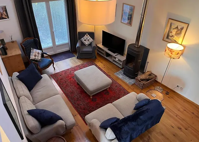 Holiday home De Nanteuil, 10-13 Personnes, Piscine Nanteuil-en-Vallee